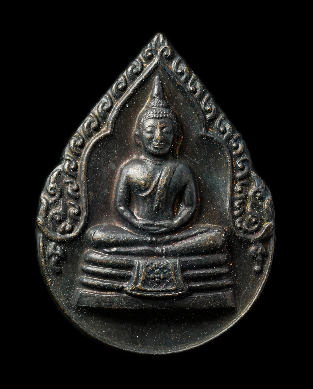 30Jun25 (186)p.jpg - เหรียญหลวงพ่อโสธร วัดโสธรวรารามวรวิหาร จ.ฉะเชิงเทรา รุ่นฉลองกรุง 200 ปี พ.ศ.2525 เหรียญเนื้อทองแดงรมดำ พระเก่าสวย มวลสารดี พิธีใหญ่  โดยทางวัดมีการจัด [..] | https://kamulet.in.th